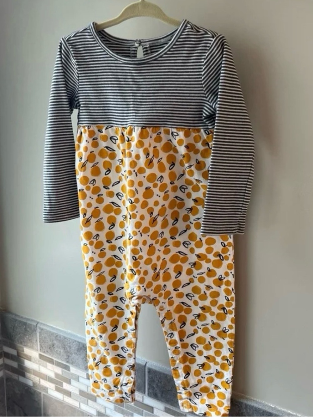 Tea Collection Jumpsuit Romper Girls 18/24M Long Sleeve Stripe & Lemon Print EUC